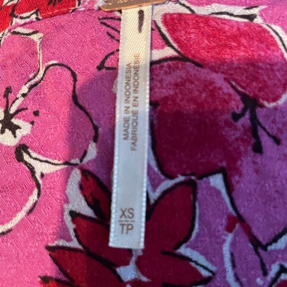 New  Free People Brunch a Bunch Floral Hold combo
swing tunic size S
NWOT - Picture 12 of 13